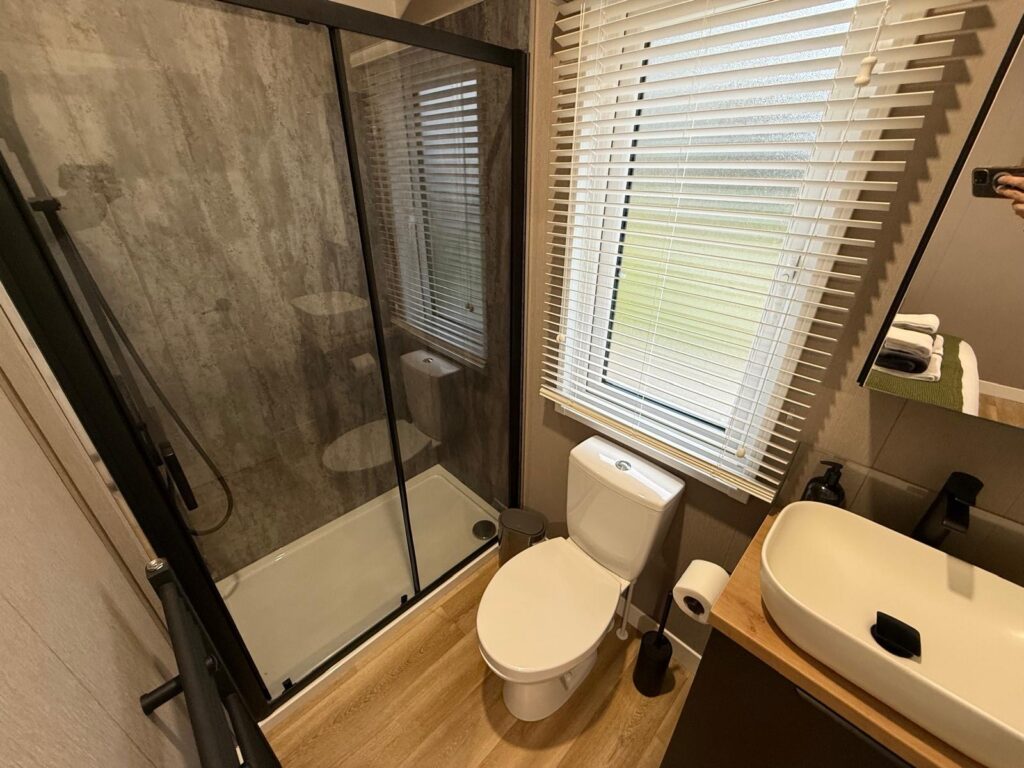 abd65f50-d11d-418f-bb87-c553ef9bf81c